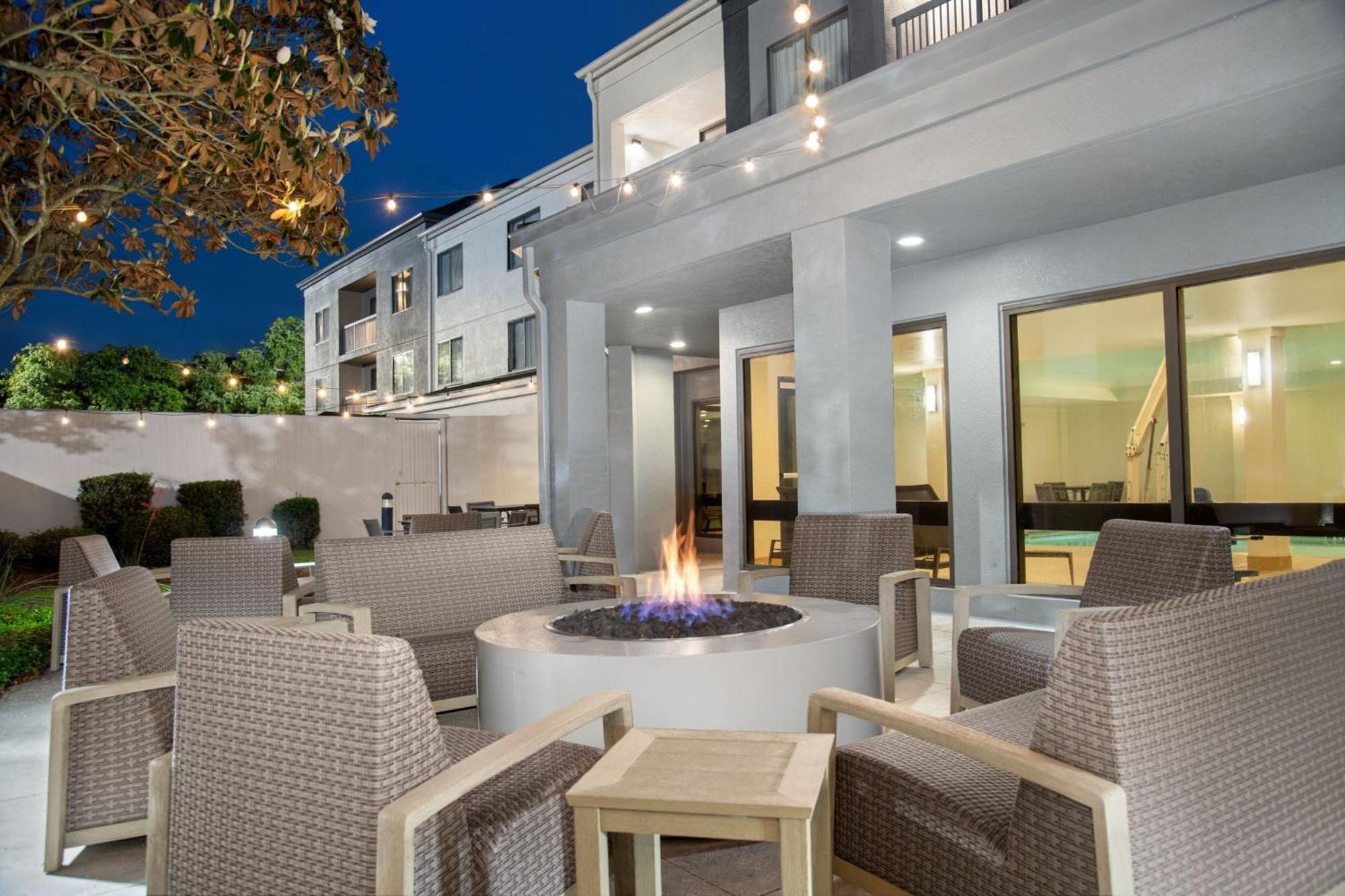 Hotel Courtyard Lafayette Airport Exterior foto